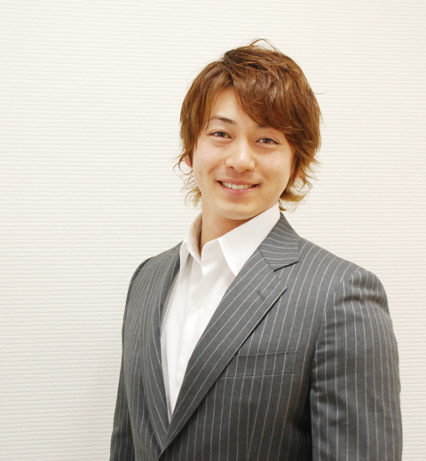 イケメン占い師に聞く、恋愛・仕事に迷える女子たちの心のほぐし方