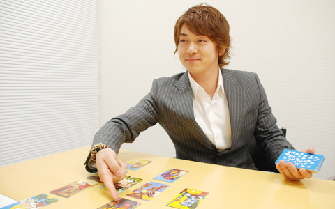 イケメン占い師に聞く、恋愛・仕事に迷える女子たちの心のほぐし方