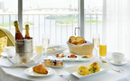 エッグベネディクトやホームメイドベーカリーの朝食、ホテル日航東京の贅沢プラン