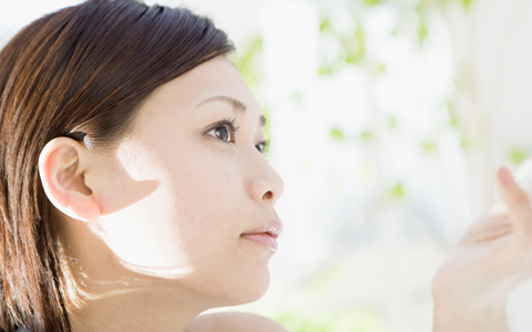 彼との恋に悩んだときに試したい、彼のキモチをズバリ当てる？あのアプリ