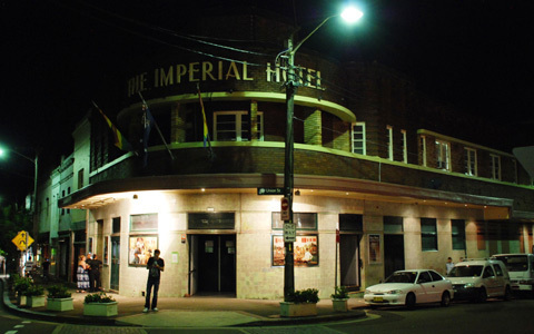 女子だけでも問題なし。シドニーでドラァグクイーン・ショー体験