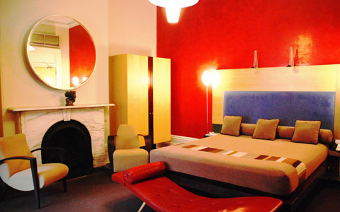 シドニーステイもLGBTQIフレンドリーに。ホテル「メデューサ」