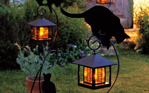 夜になると自動で灯るやさしい光