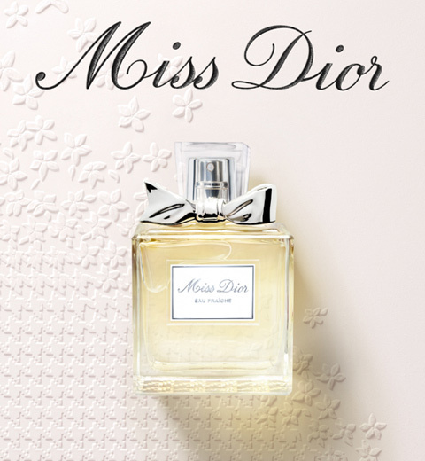 ニュールックの魅力がモダンによみがえる、新しい「ミス ディオール」がデビュー