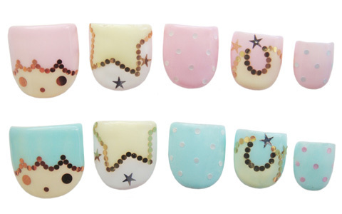 キキララの顔がフットネイルに