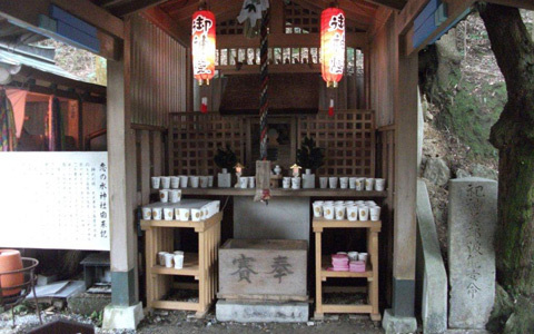 アンリ流！GWに行きたいパワスポ、「恋のお水で恋愛が叶う！ラブリーな恋の水神社」