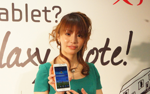 料理研究家・森崎友紀さんが料理レシピを最新スマホ「GALAXY Note」を活用して紹介