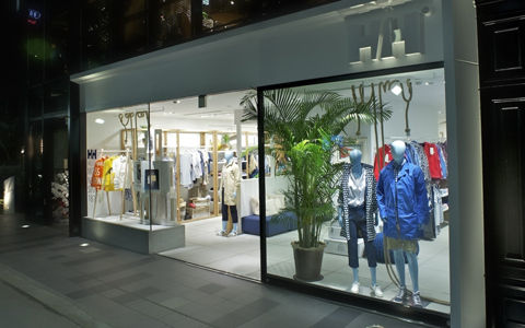 人気アウトドアブランドのフラッグシップショップが原宿にオープン