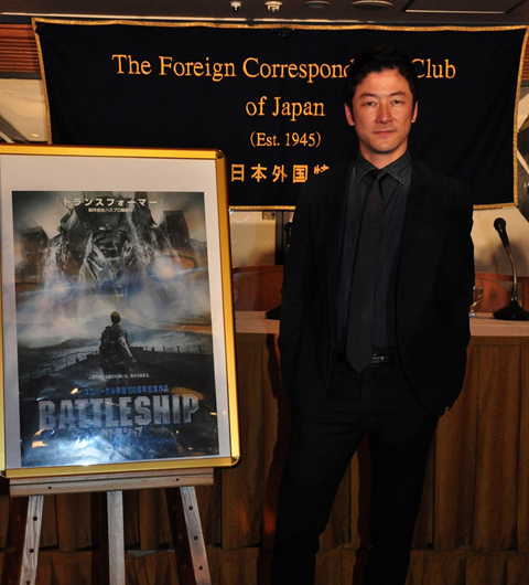 浅野忠信が全米公開への意気込みを語った、興行収入10億円突破『バトルシップ』