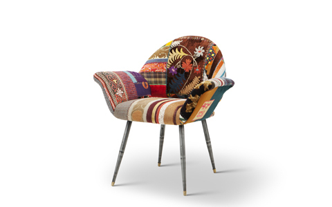 黒で装うドレッシーなキッチン