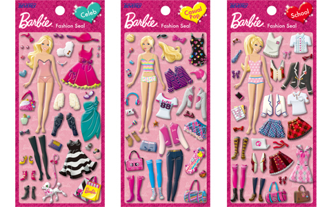 この歳から始めるバービー人形の着せ替え