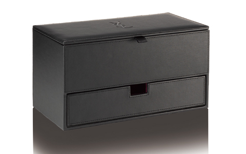 イヴ･サンローランから魔法の筆ペンの20周年記念ギフトが登場