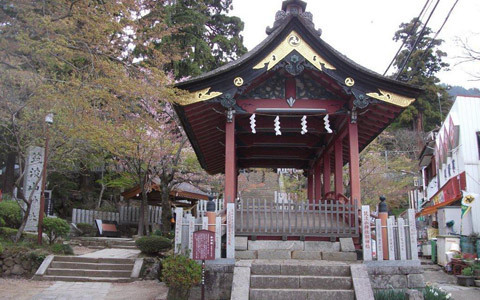 アンリ流パワースポットの巡り方「パワースポットにそびえ立つ筑波山神社」