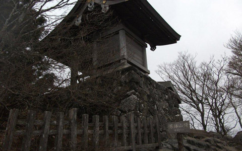 アンリ流パワースポットの巡り方「パワースポットにそびえ立つ筑波山神社」