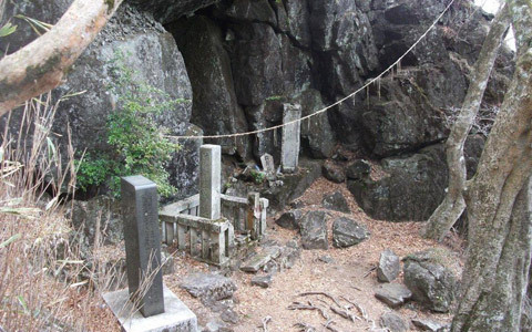 アンリ流パワースポットの巡り方「パワースポットにそびえ立つ筑波山神社」