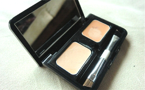 頬やあごにできたニキビを簡単に隠すメイクテクニックとは？