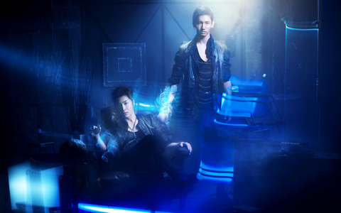 夏にふさわしいビートのある曲　『ANDROID』東方神起インタビュー