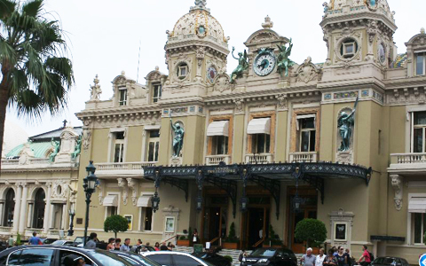 この夏エレガンスなおしゃれのお手本　モナコファッションレポート