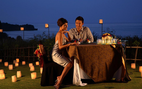 バリ島で「究極のハネムーン」を展開中