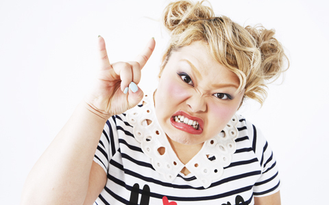 WOWOWが「SUMMER SONIC 現地より2012」を生放送 夏フェスサポーター渡辺直美インタビュー