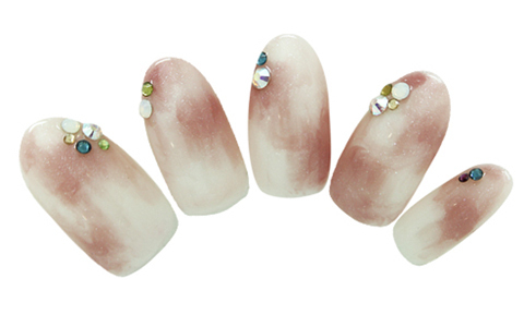 落ち着いた色味で上品に　オリエンタル