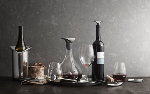 ワイン愛飲家に向けた ワイン & バー コレクション登場