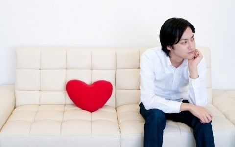 カラダ→ココロ？ ココロ→カラダ？ 男と女の恋愛心理