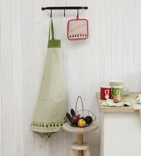 「アフタヌーンティー」と「シェフン」がコラボしたキッチングッズが発売