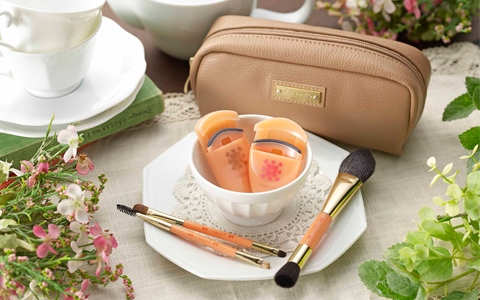 ビューティーツールブランド「KOBAKO」から、心ときめく10アイテムが登場