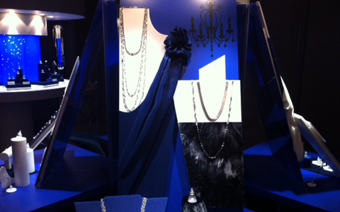 プラチナジュエリー発表会で今年のシーン別トレンドをチェック