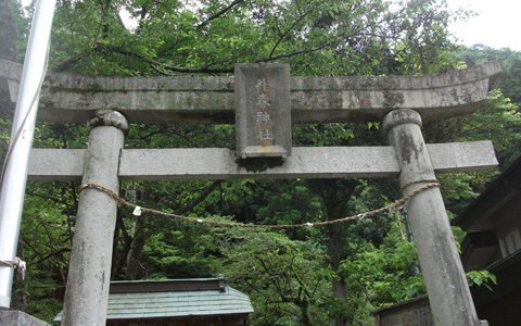 アンリ流パワースポットの廻り方「命がけの恋愛祈願と美人湯で美肌成就！寸又峡」