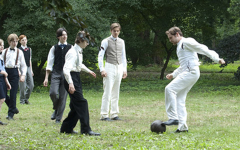 『コッホ先生と僕らの革命』主演ダニエル・ブリュール　インタビュー