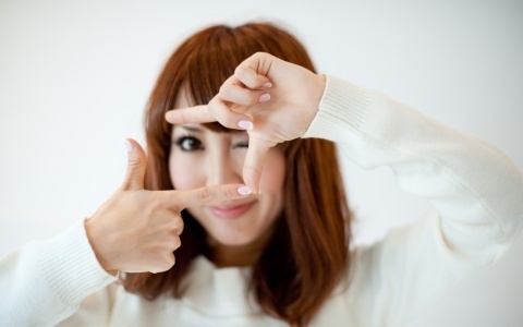 朝起きたらびっくり！　むくみ顔、簡単スッキリ解消テク