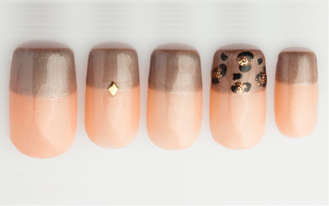 ヌーディーカラーネイル