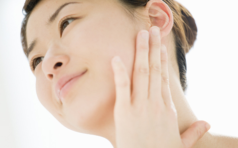 今から予防を！　知っておきたい、シワとたるみケア