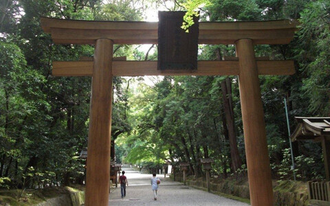アンリ流パワースポットの廻り方、日本最古の石上神宮で開運&amp;パワーチャージ