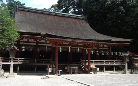 アンリ流パワースポットの廻り方、日本最古の石上神宮で開運&パワーチャージ