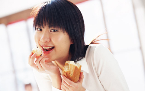 「男はぽっちゃり好き」はどこまで本当？ 異性に求める理想の体型とは