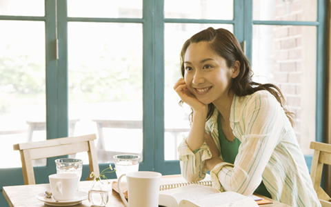クリスマスどうする？ 働く女子は“アーリークリスマス”！