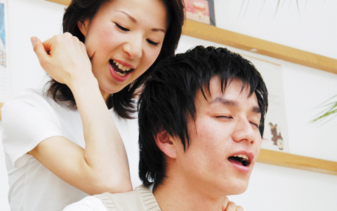 夫の年収800万円？ でも夫の小遣いは37,000円。結婚後の夫婦の「ちょうどいい」とは？