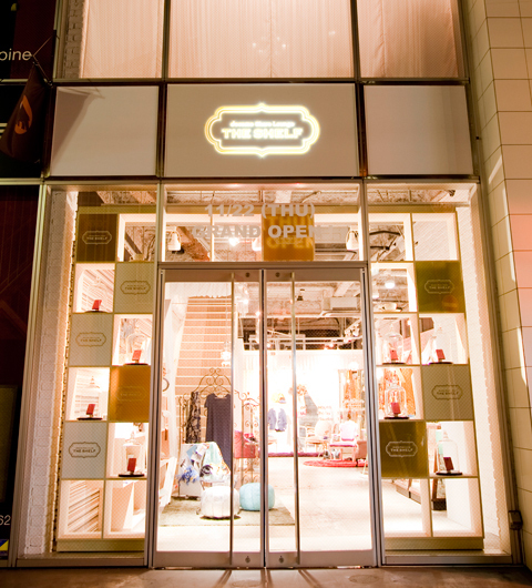 原宿に女子力UPスポット期間限定オープン！人気モデルらによるスマホの新たな楽しみ方