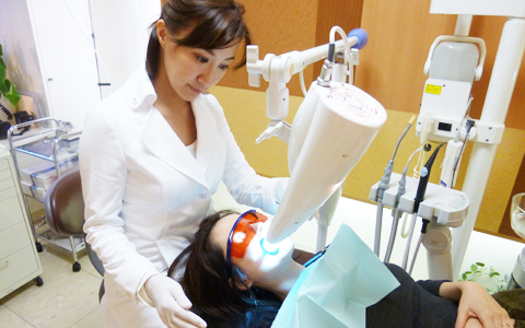 あなたの第一印象は、白い歯で決まるってホント？