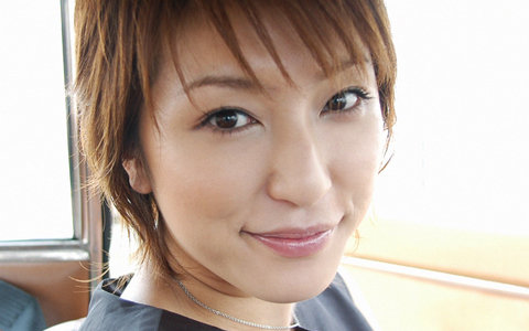 今より2倍！？ 目を大きく見せるアイメイク