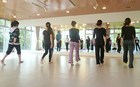 体重2キロ減、ウエスト－3cm?! イケメントレーナーに教わる伊豆高原のダイエット合宿に潜入【前編】