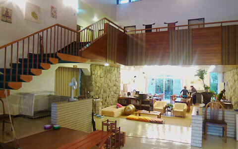 体重2キロ減、ウエスト－3cm?! イケメントレーナーに教わる伊豆高原のダイエット合宿に潜入【前編】