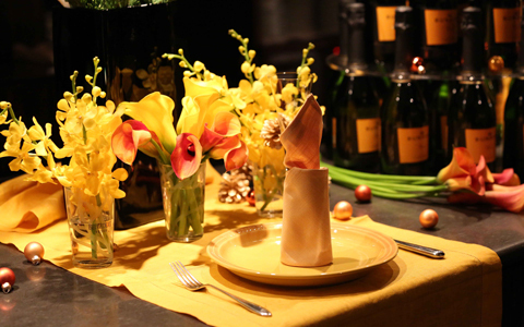 今年のクリスマスをハッピーにするには、イエローがいい！？