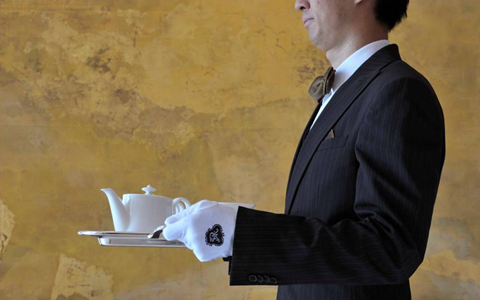 豪華ホテルで執事からプレゼント＆バリスタマシンをゲット