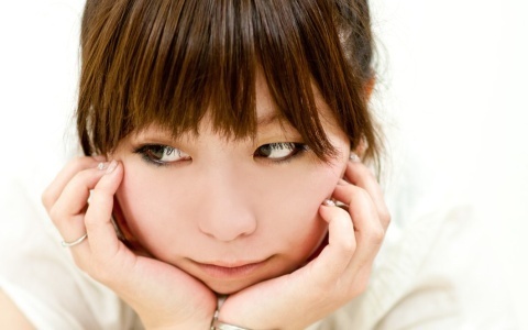 正月太りの「二重あご」を解消する　たった1分エクササイズ