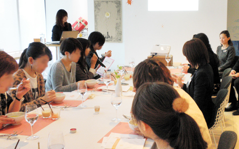 ピチピチ肌をいつまでも保つ秘訣は、ビタミンAにアリ!?