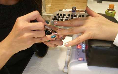 指先の美人度　ラグジュアリー度アップのコツ！　イベントネイル